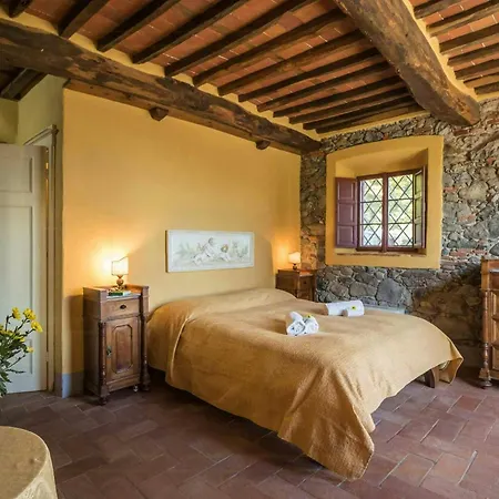 Tuscan Near Lucca With Private Pool Casa vacanze