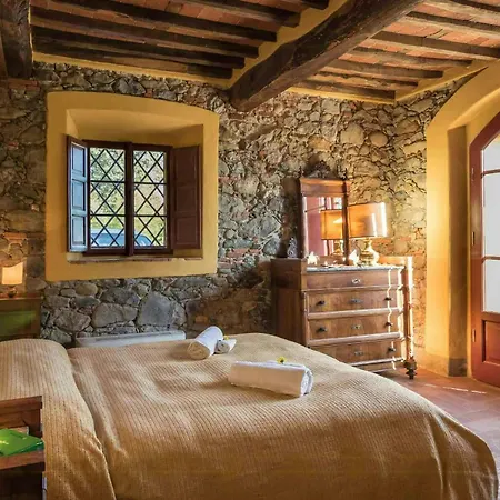 Tuscan Near Lucca With Private Pool Casa vacanze